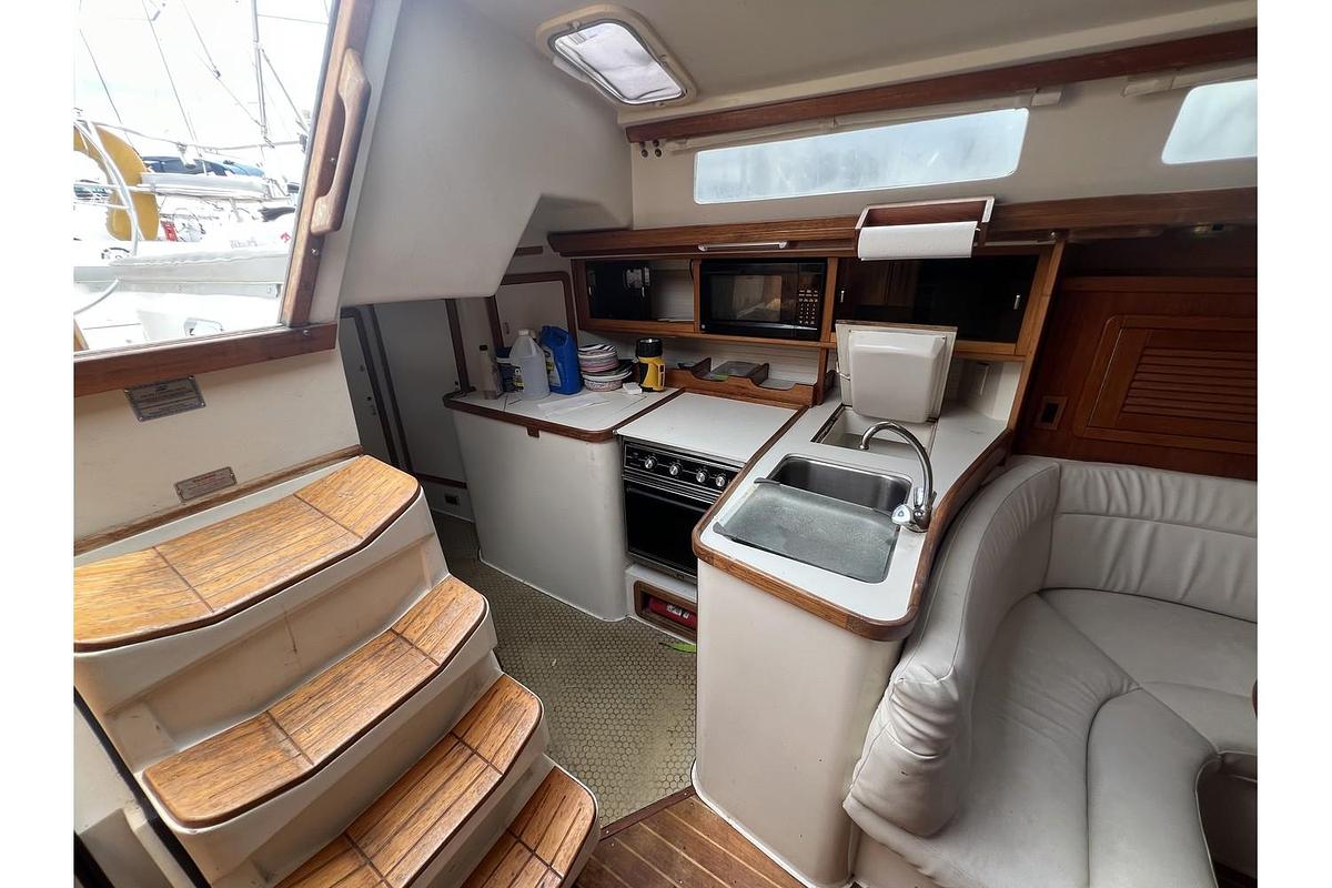 Used 1993 Catalina 42 MKI