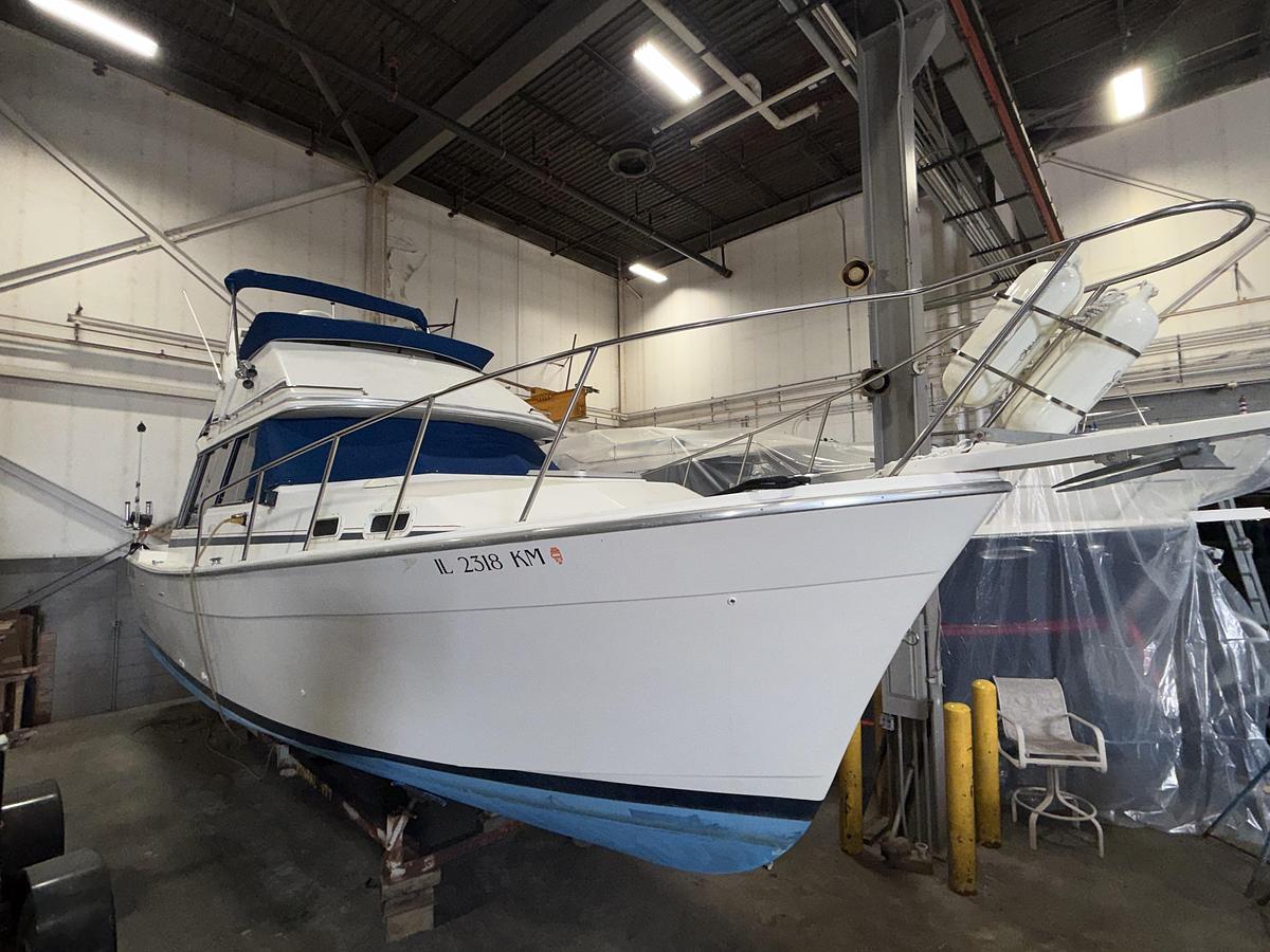 Used 1986 Bayliner 3270