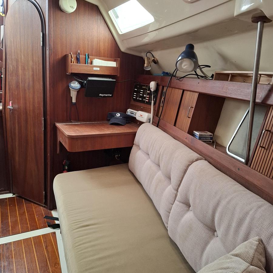 Used 1989 Hunter 30