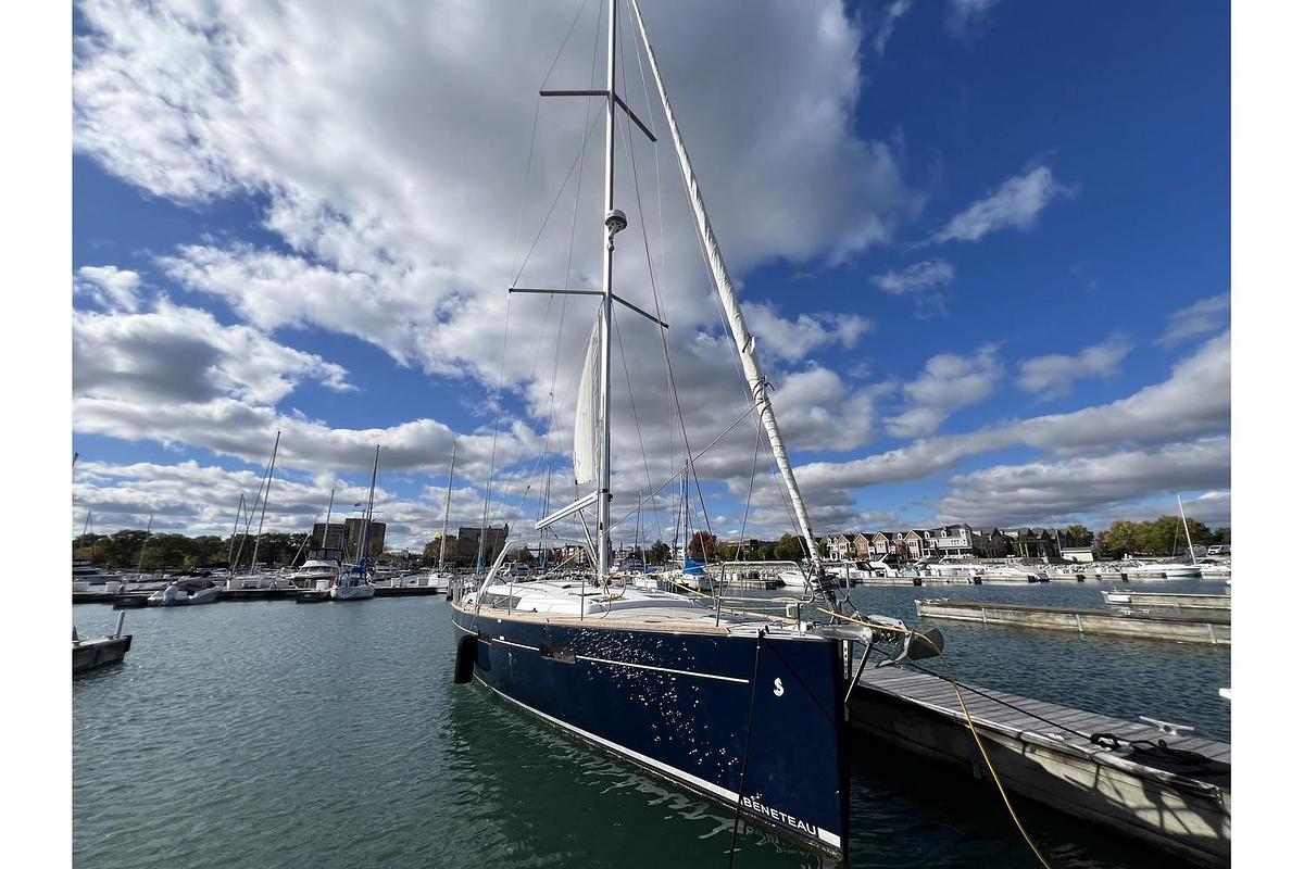 Used 2012 Beneteau Oceanis 45