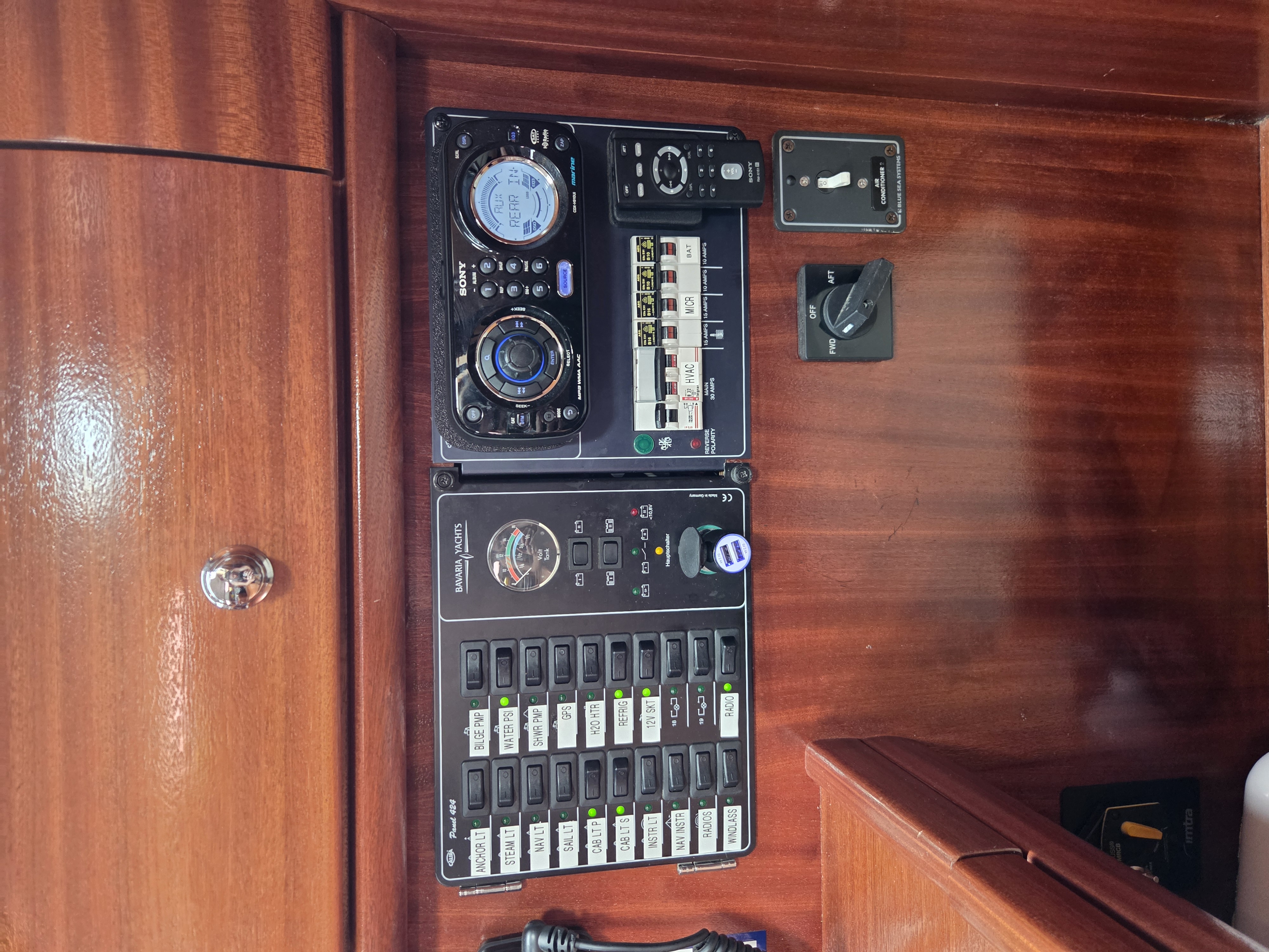 Used 2004 Bavaria 38