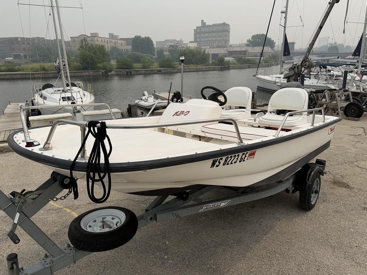 Used 2002 Boston Whaler 130 Sport