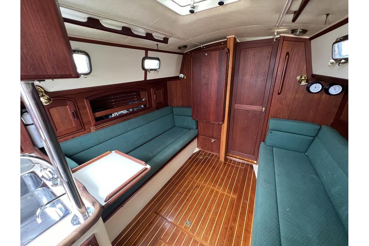 Used 1994 Pacific Seacraft 34