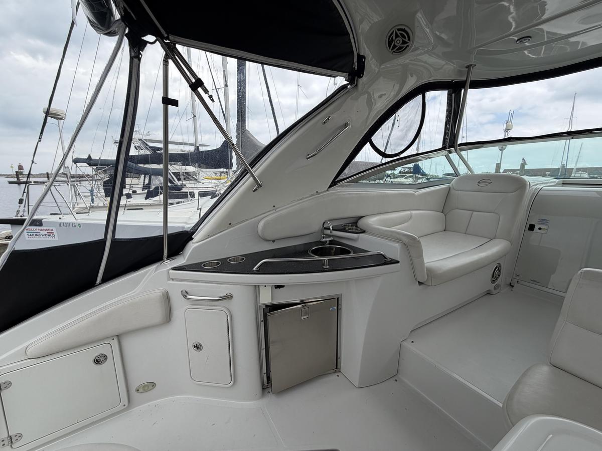 Used 2008 Crownline 340 CR
