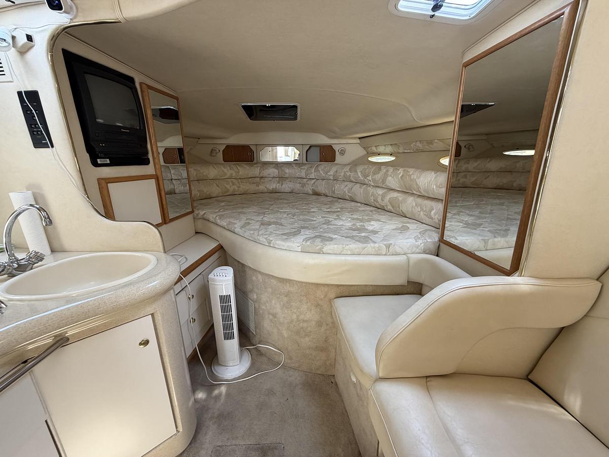 Used 1999 Sea Ray Sundancer 330