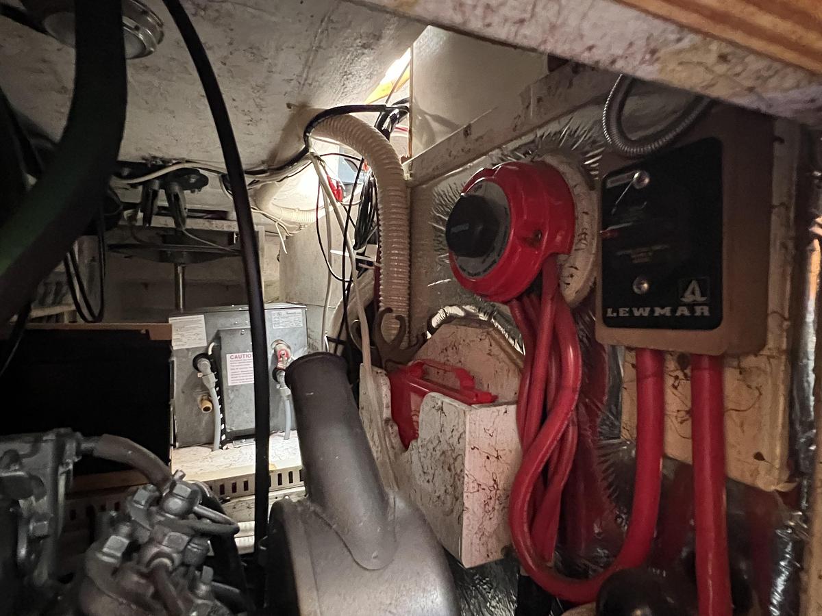 Used 1996 Caliber 35 LRC