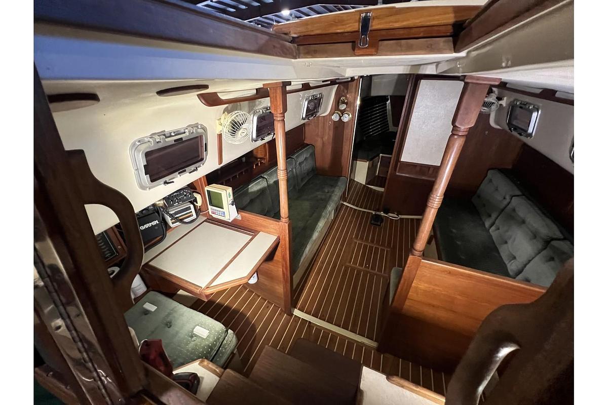 Used 1987 Bayfield 32C