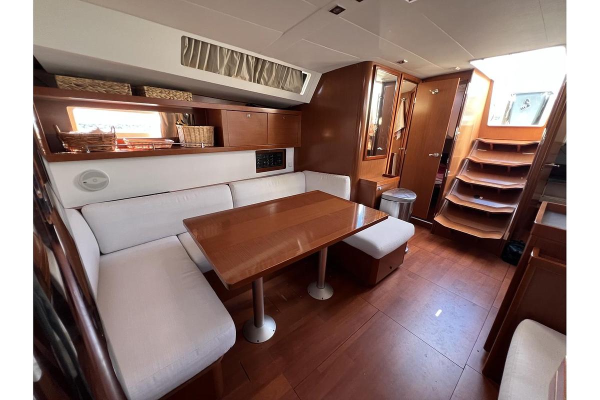 Used 2012 Beneteau Oceanis 45