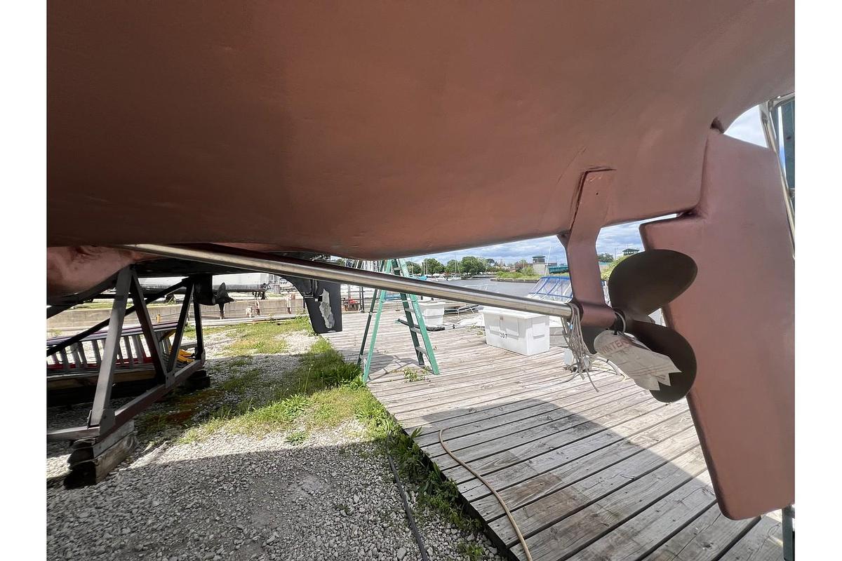 Used 1983 Marlow-Hunter 27 Cherubini