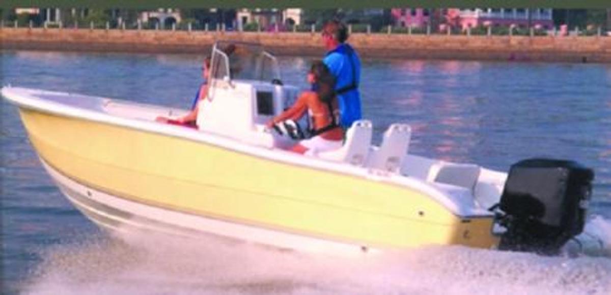 Sun-DURA V-Hull Center Console Fishing w/ High Bow Rails O/B Cover - 17ft. 6in. - Mist Gray