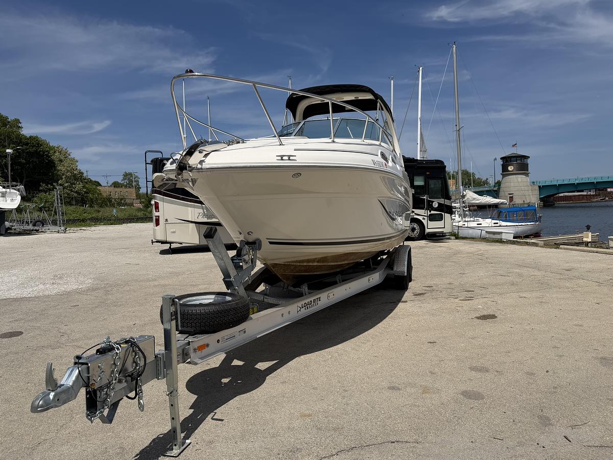 Used 2004 Sea Ray Sundancer 260