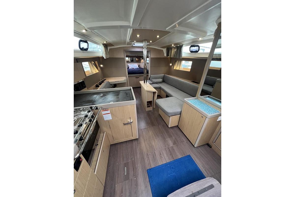 Used 2019 Beneteau Oceanis 41.1