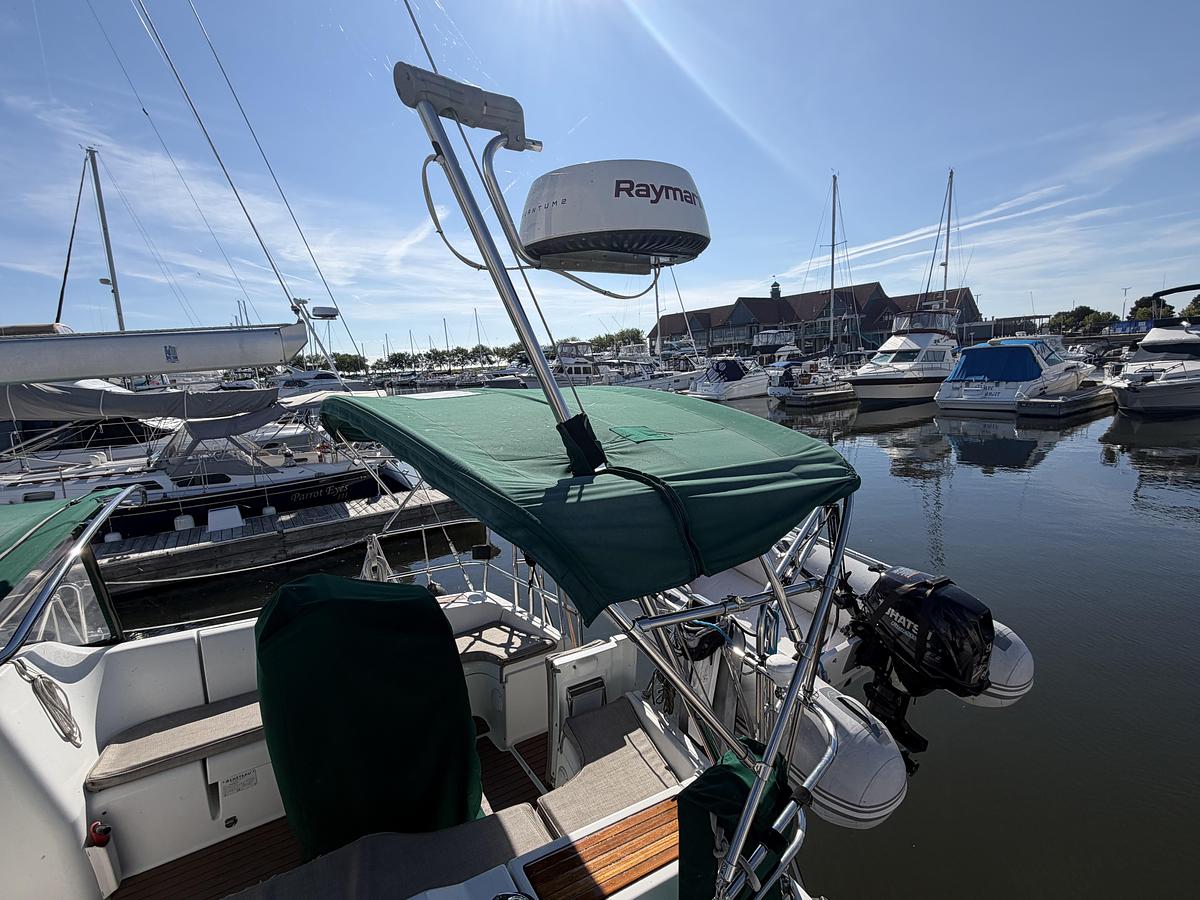 Used 2005 Beneteau 373