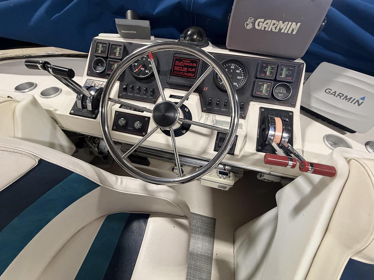 Used 1986 Bayliner 3270