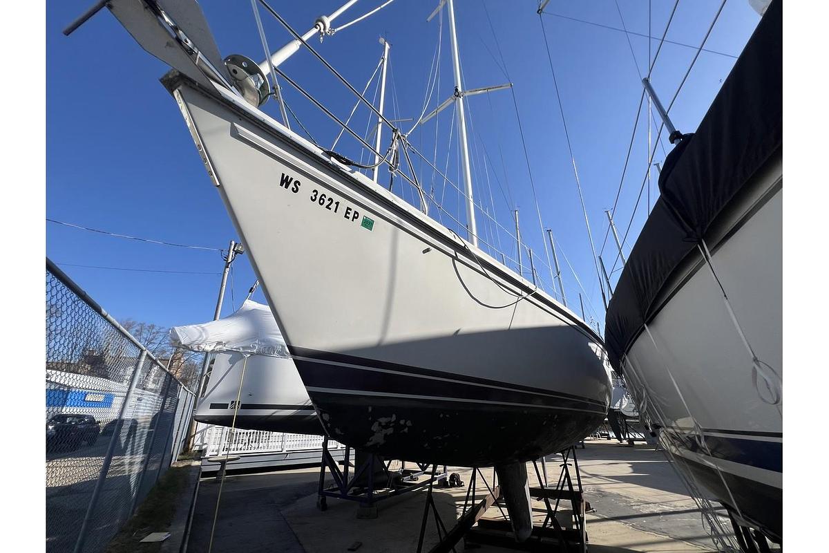 Used 1993 Catalina 42 MKI