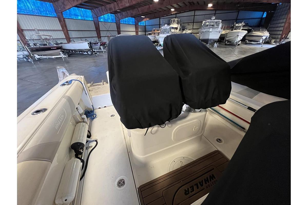 Used 2015 Boston Whaler 220 Outrage