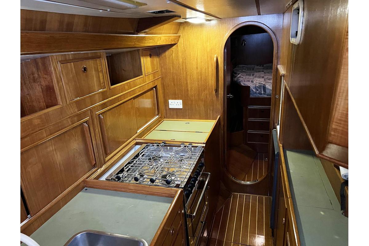 Used 1987 Oyster 46.5