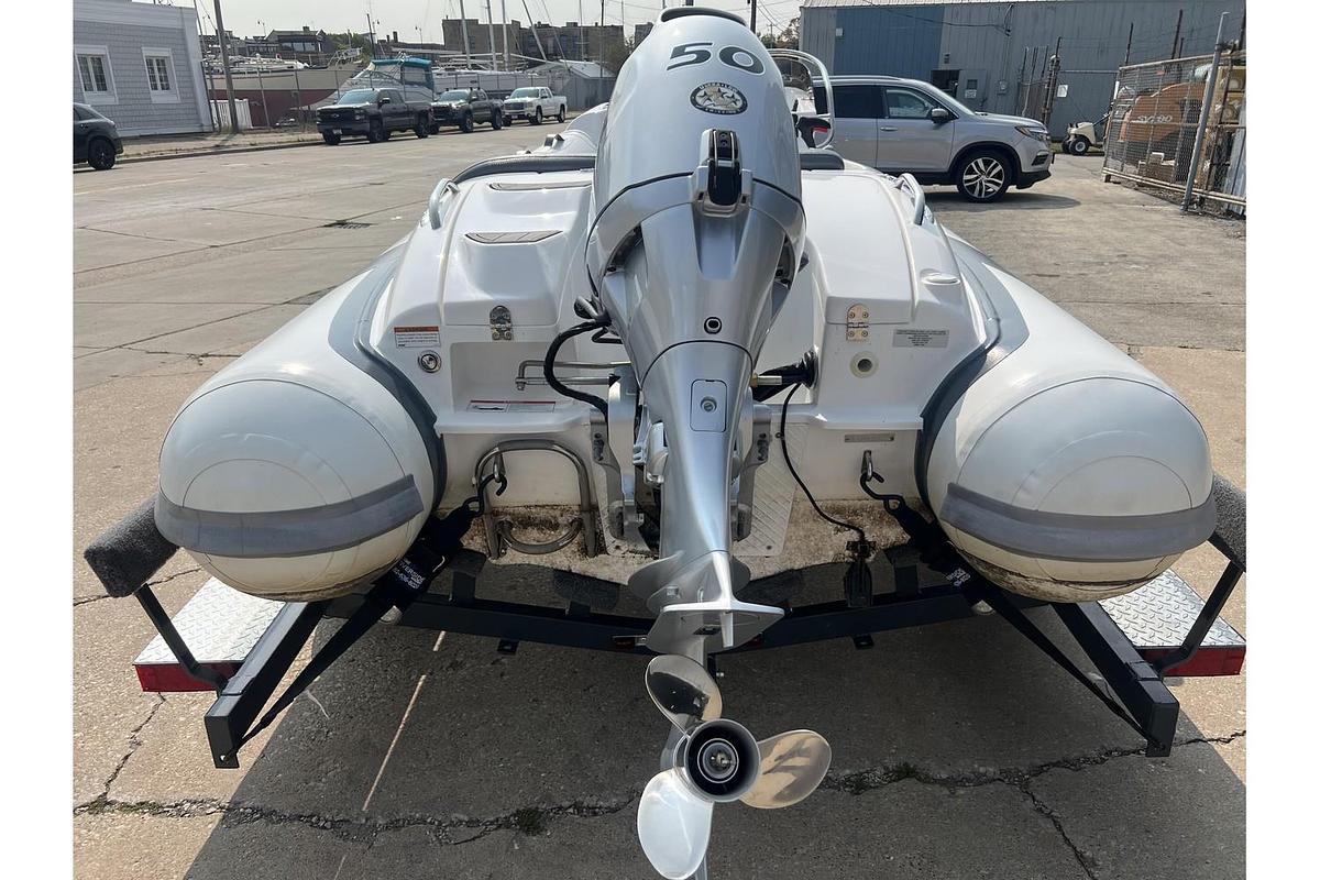 Used 2022 Walker Bay Generation 400