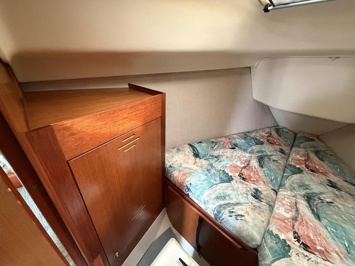 Used 1997 Hunter 310