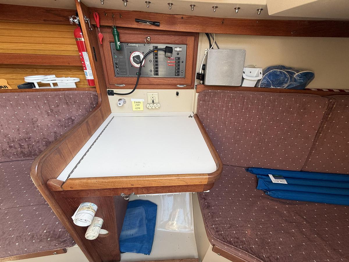 Used 1988 Catalina 30 MKII Tall Rig