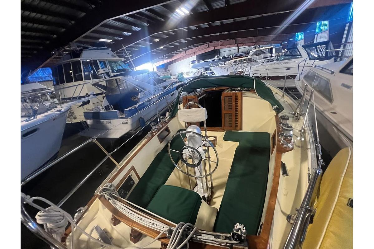 Used 1987 Bayfield 32C