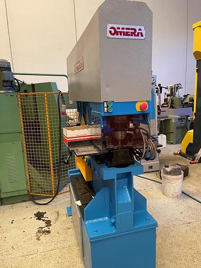 Usato PUNZONATRICE OMERA OM 70 HY