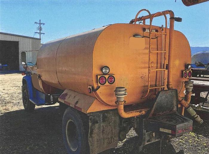 Used 1986 GMC 7000 Water Truck - 2200 Gallons