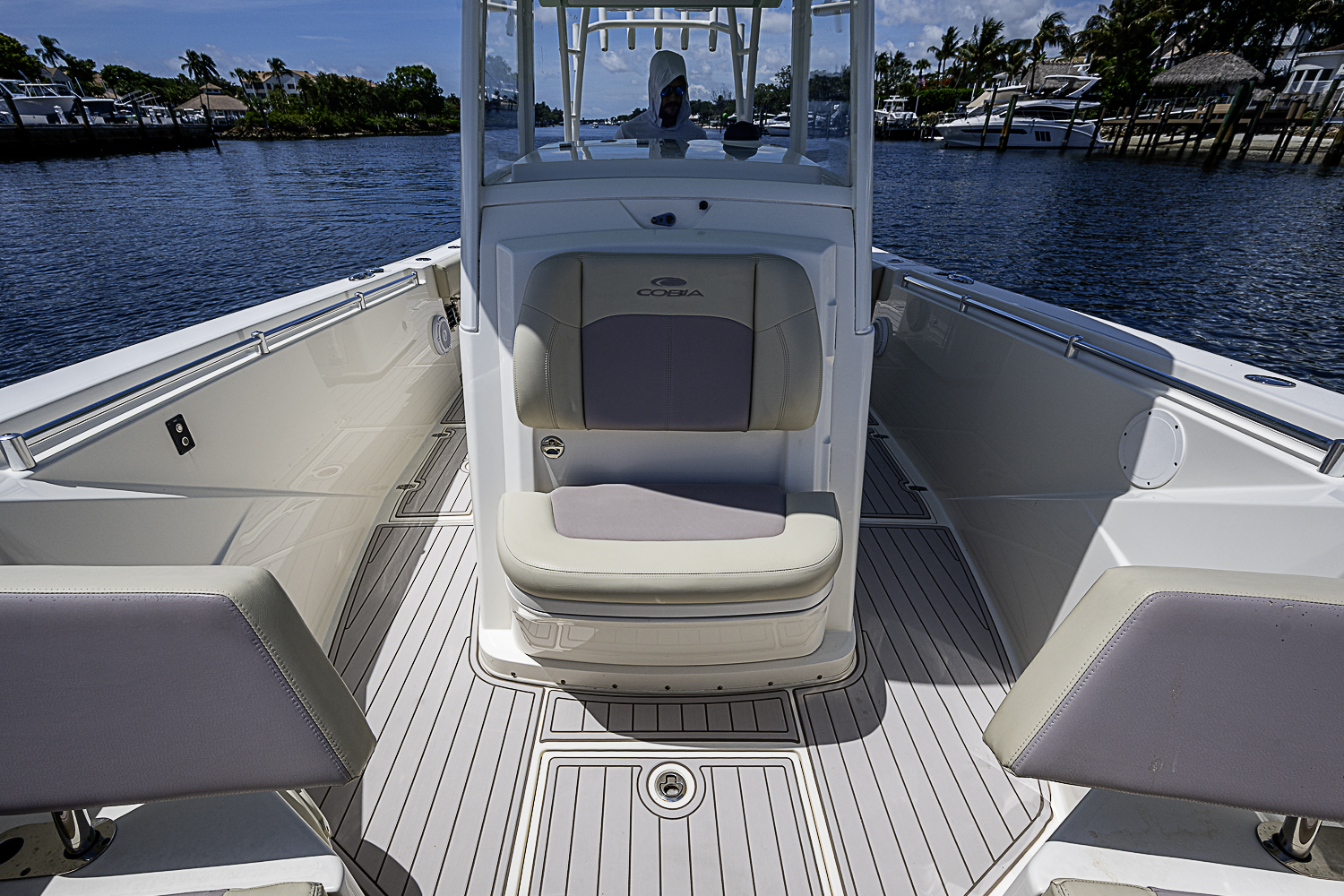 Used 2019 Cobia 320 Center Console