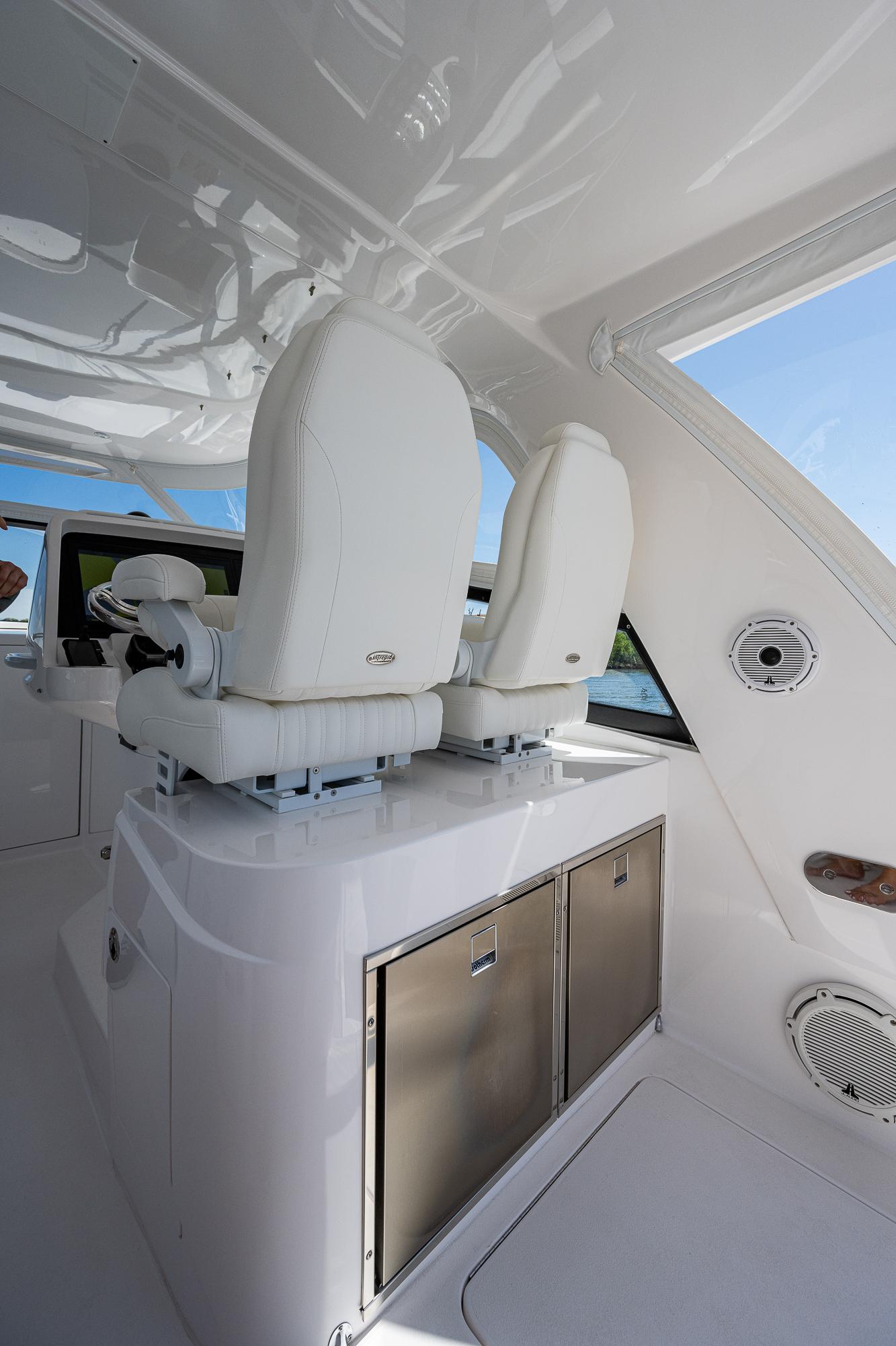 Used 2020 Intrepid 477 Evolution