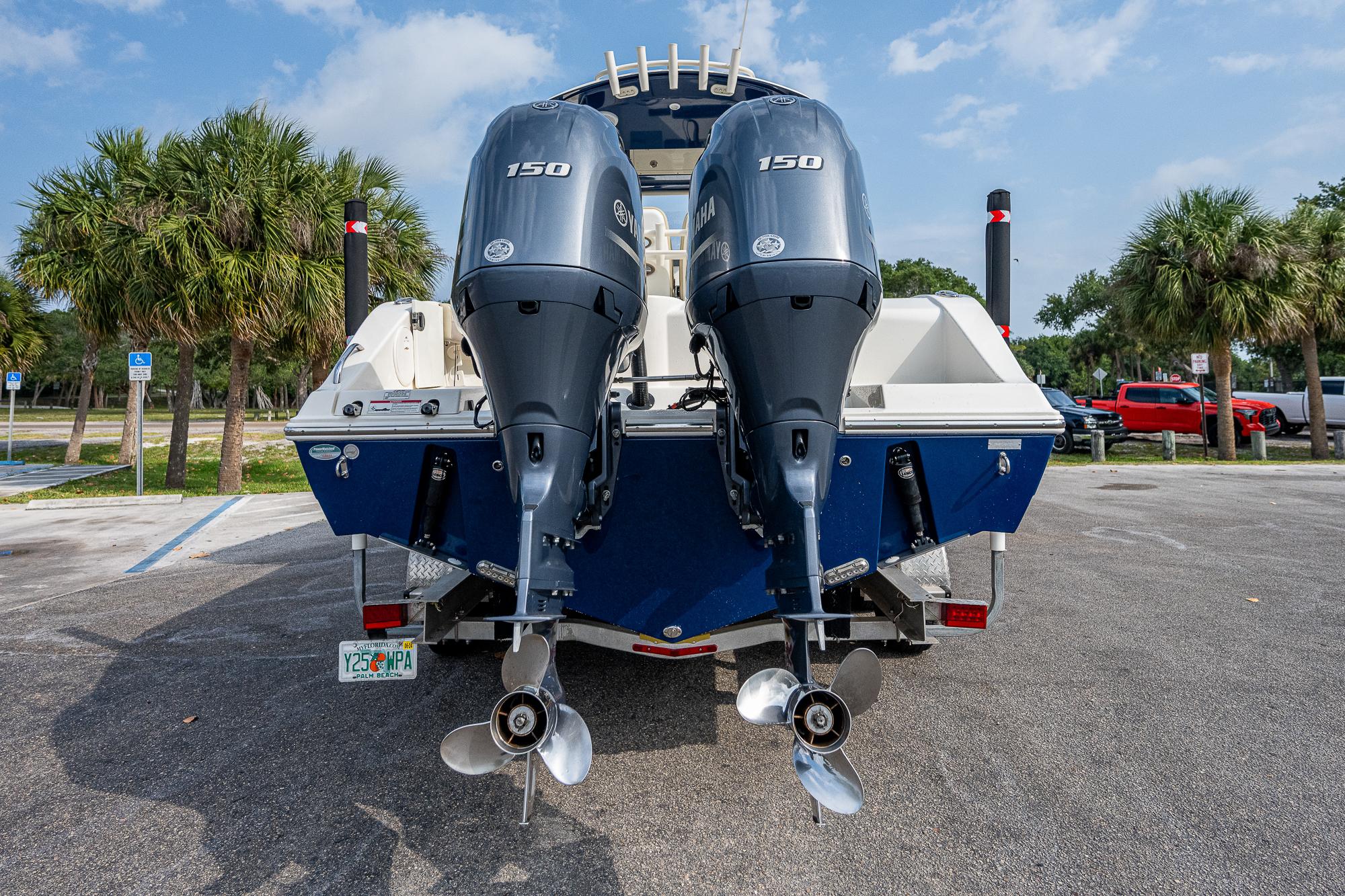 Used 2017 Cobia 261