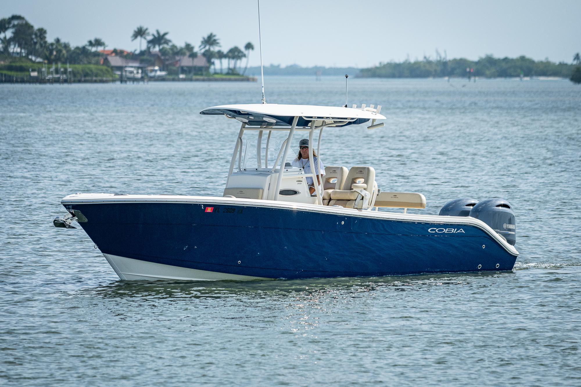 Used 2017 Cobia 261