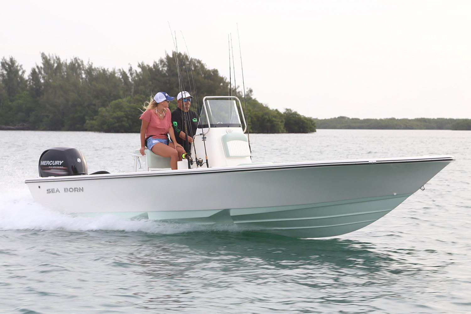 Used 2017 Sea Born FX22 Bay