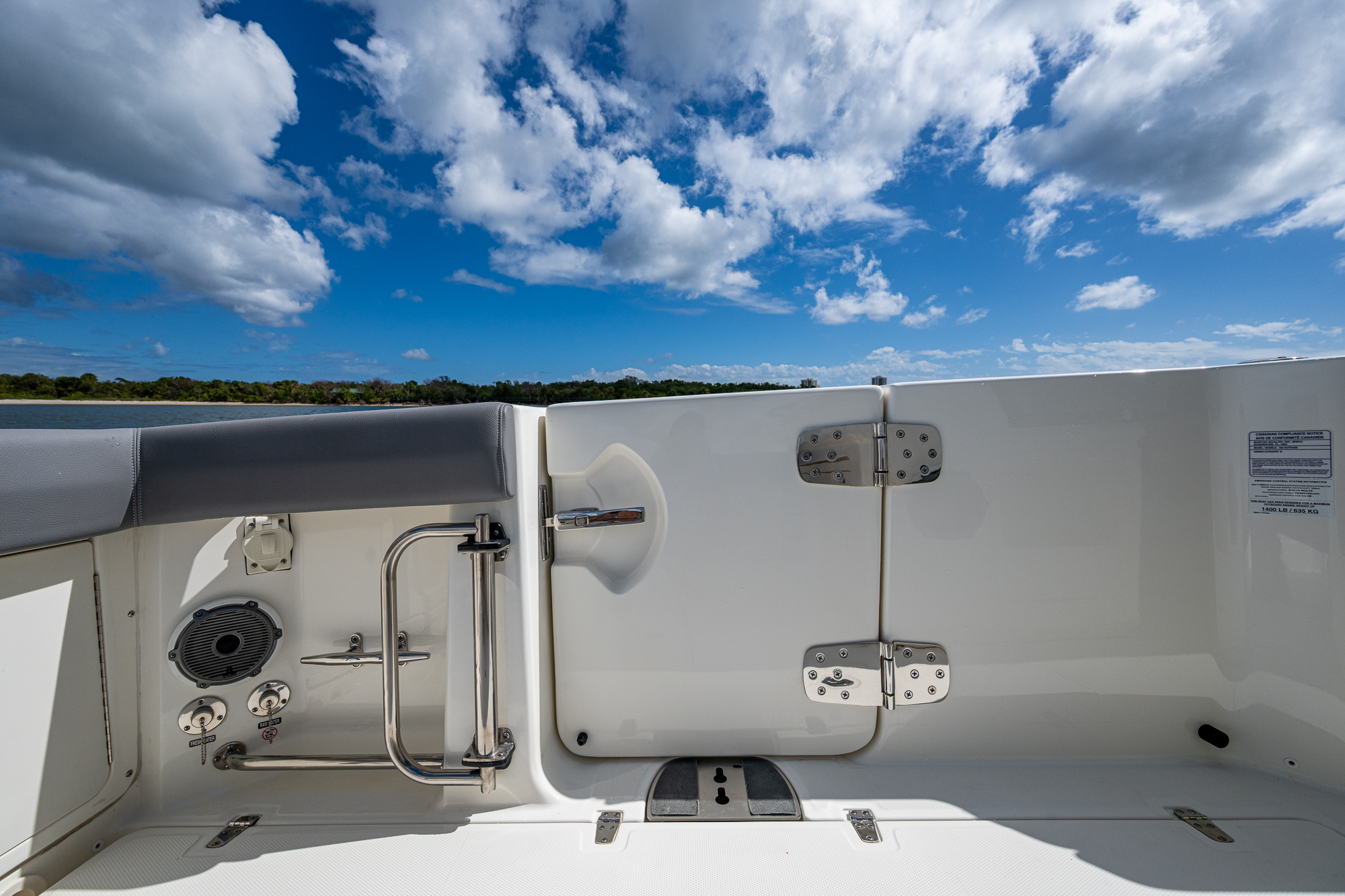 Used 33ft 2023 Boston Whaler 330 Outrage