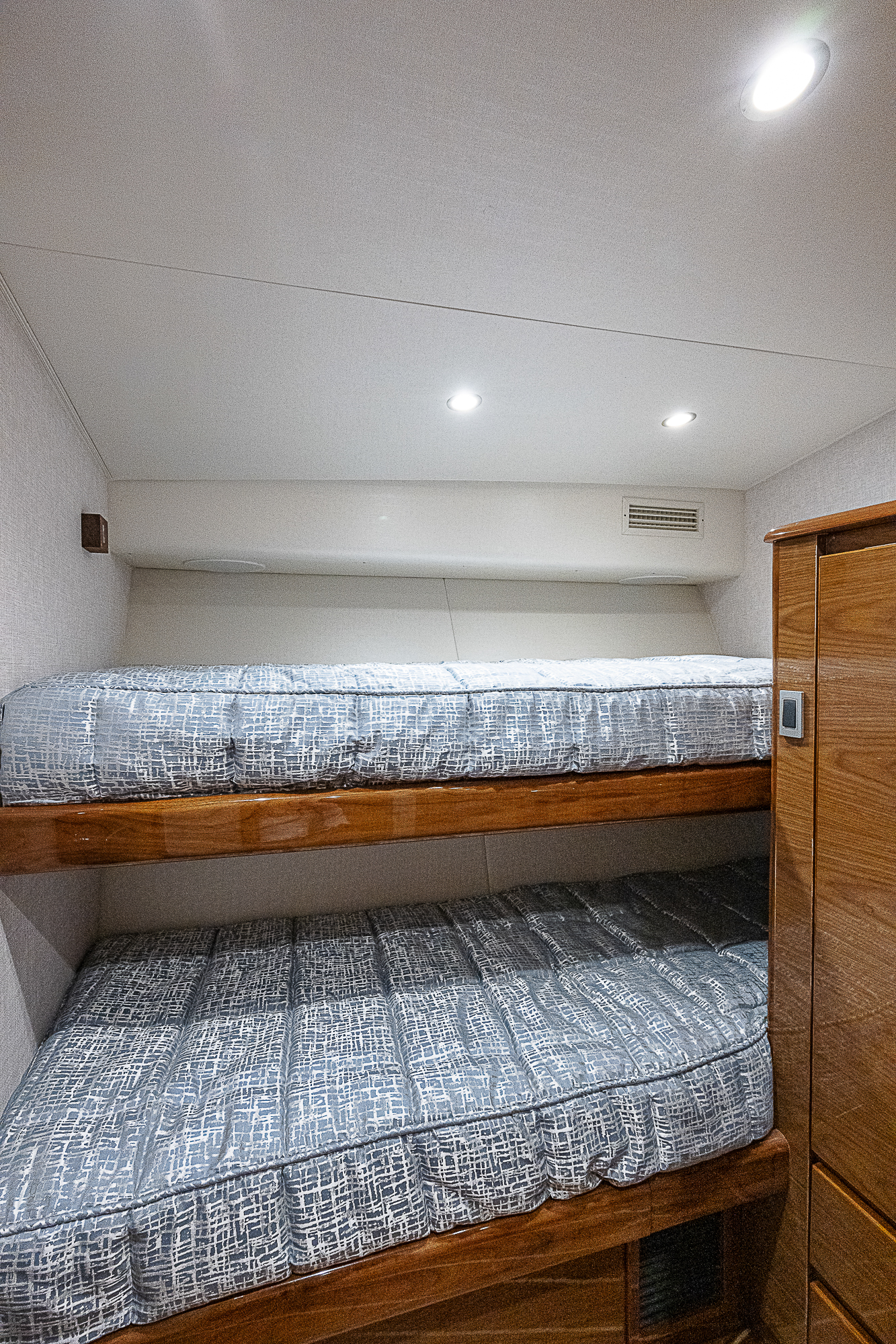 Used | 2023 Viking 54 Open