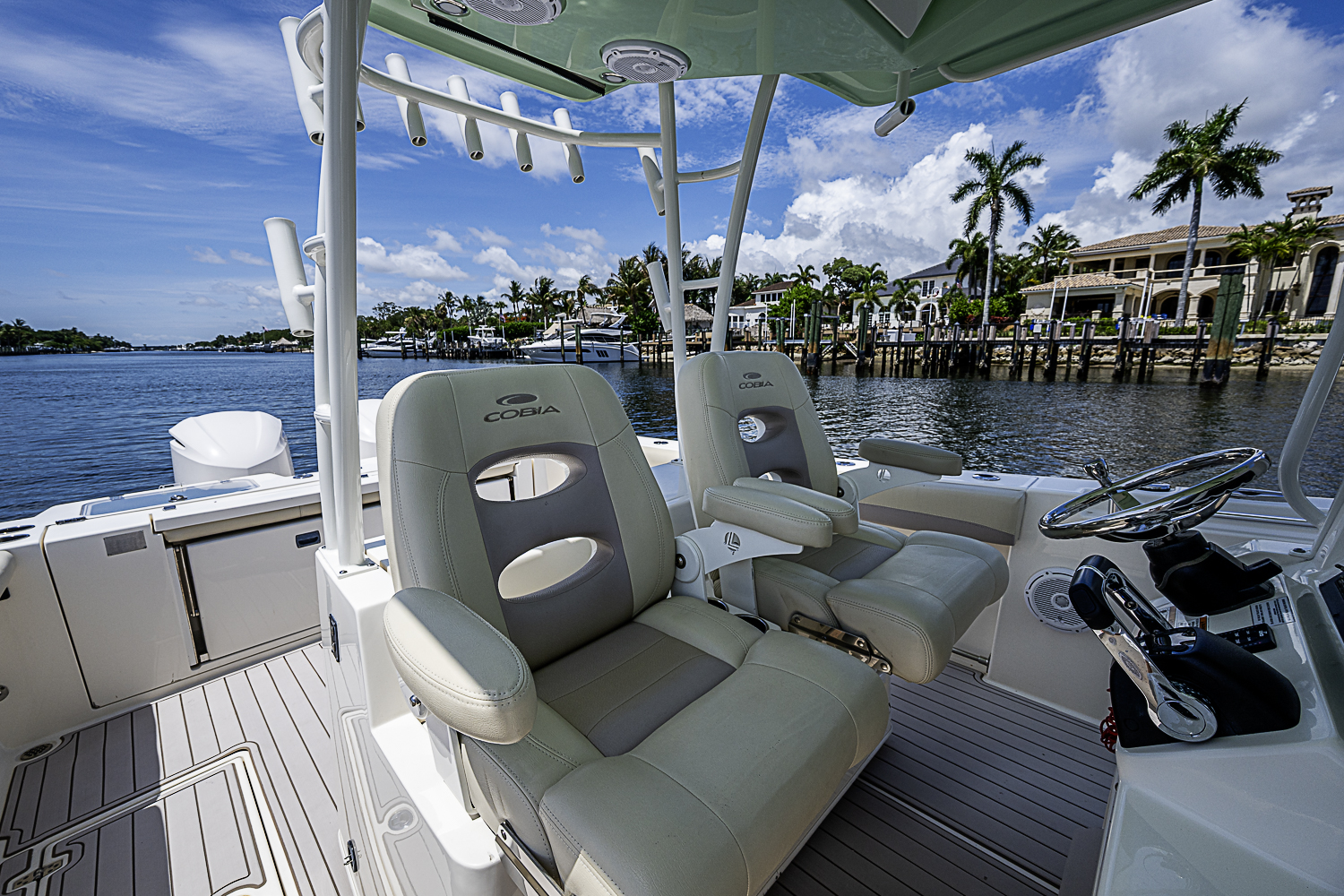 Used 2019 Cobia 320 Center Console