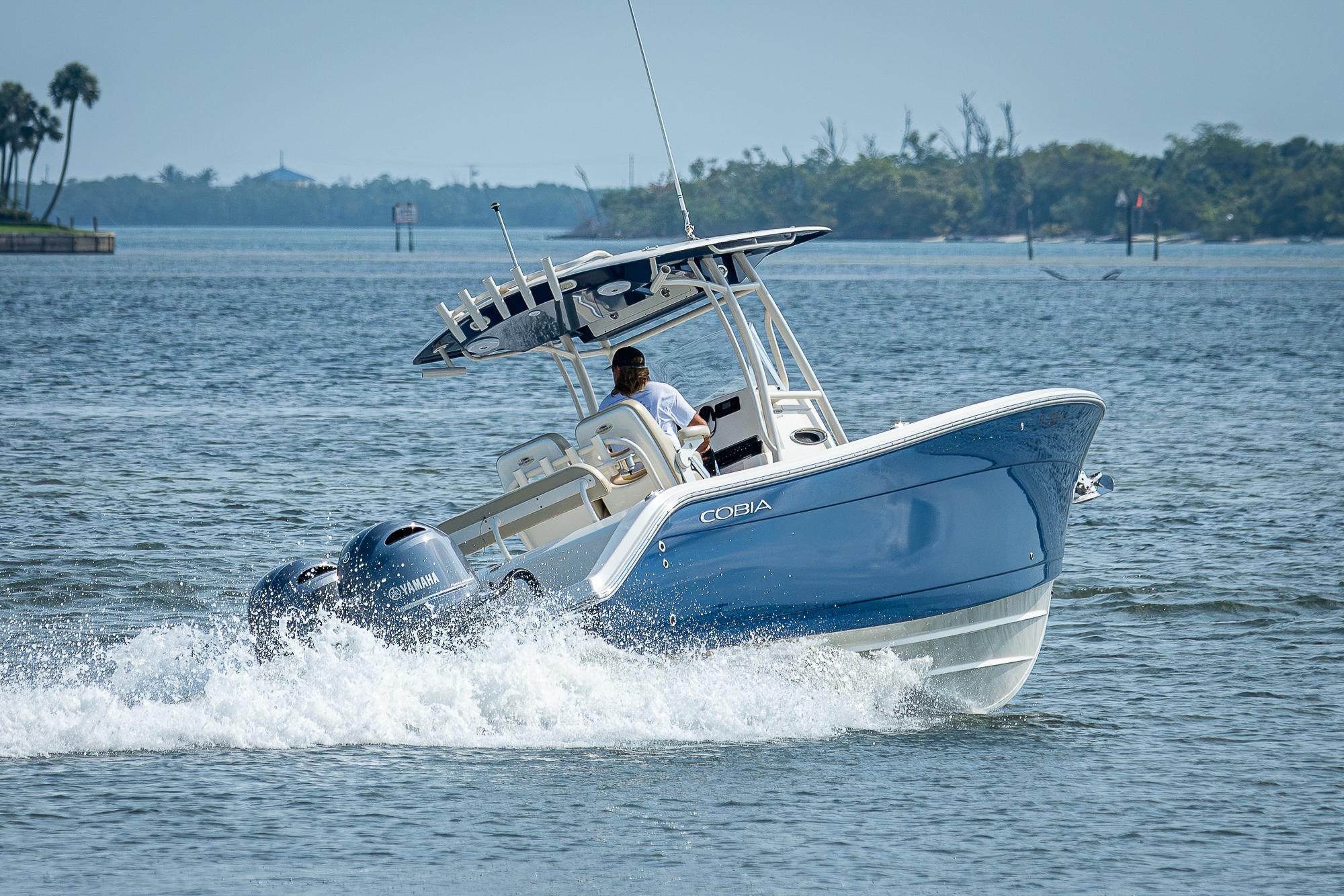 Used 2017 Cobia 261
