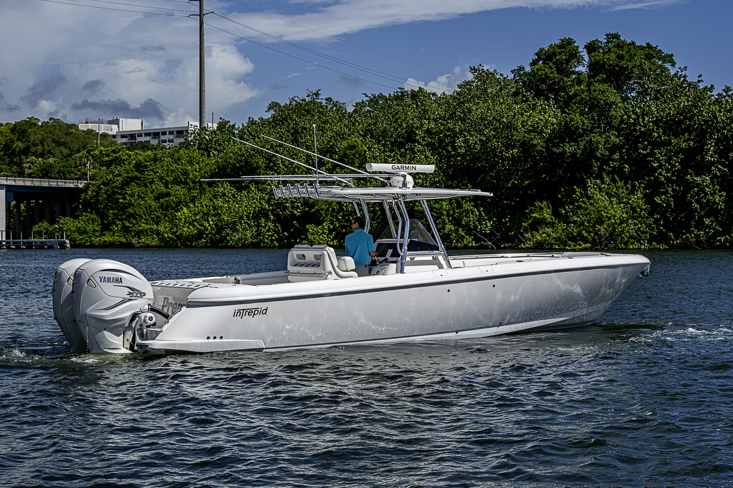 Used Intrepid 345 Nomad FE