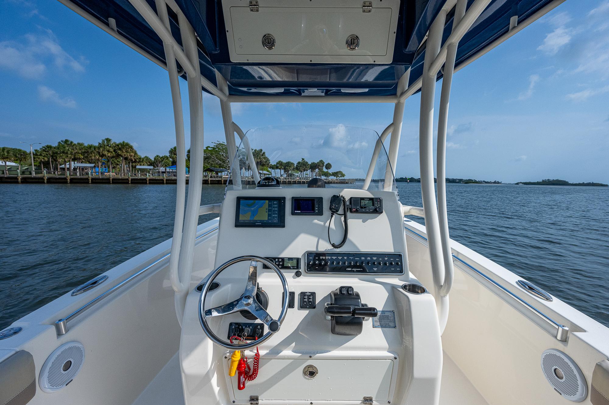 Used 2017 Cobia 261