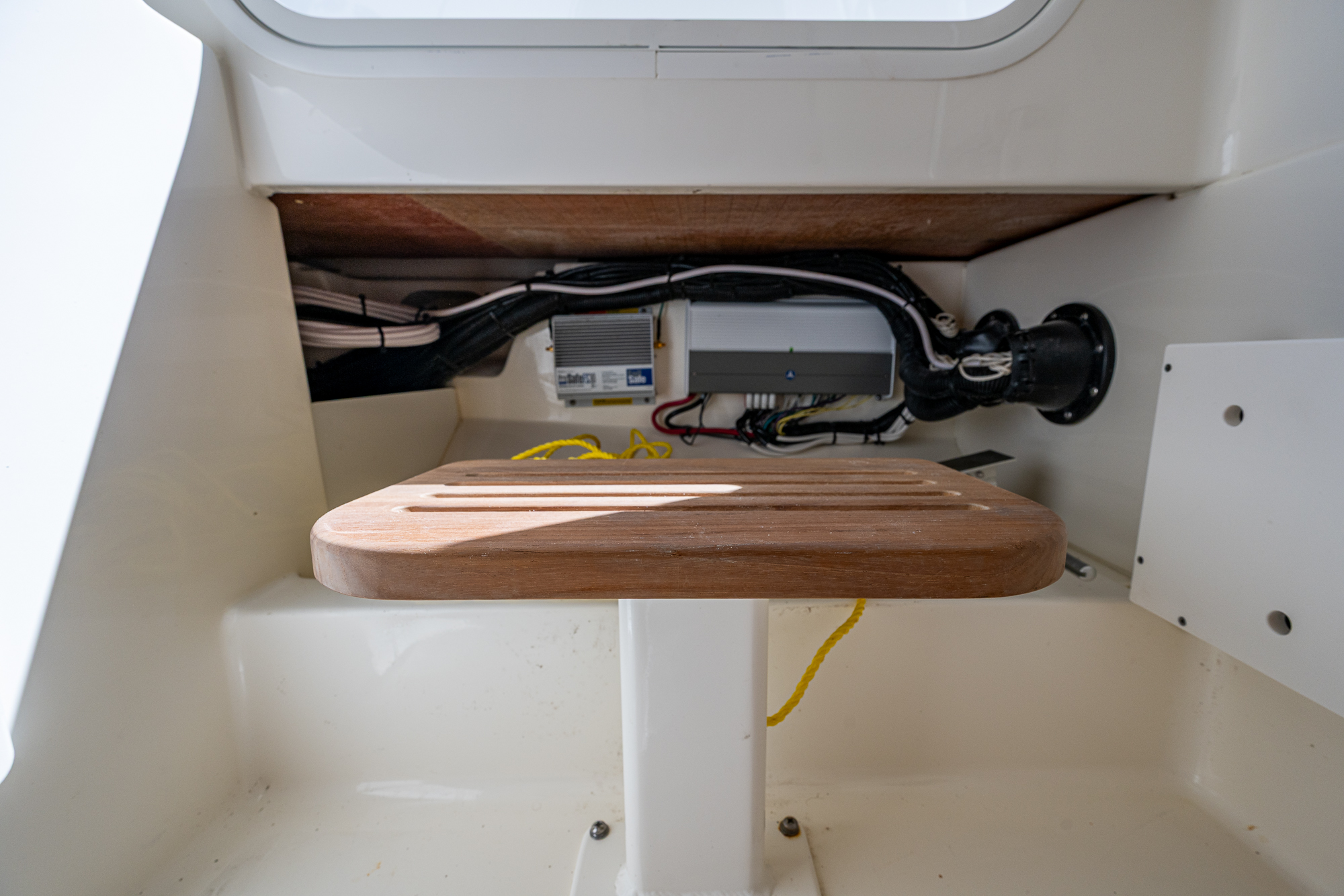 Used 33ft 2023 Boston Whaler 330 Outrage