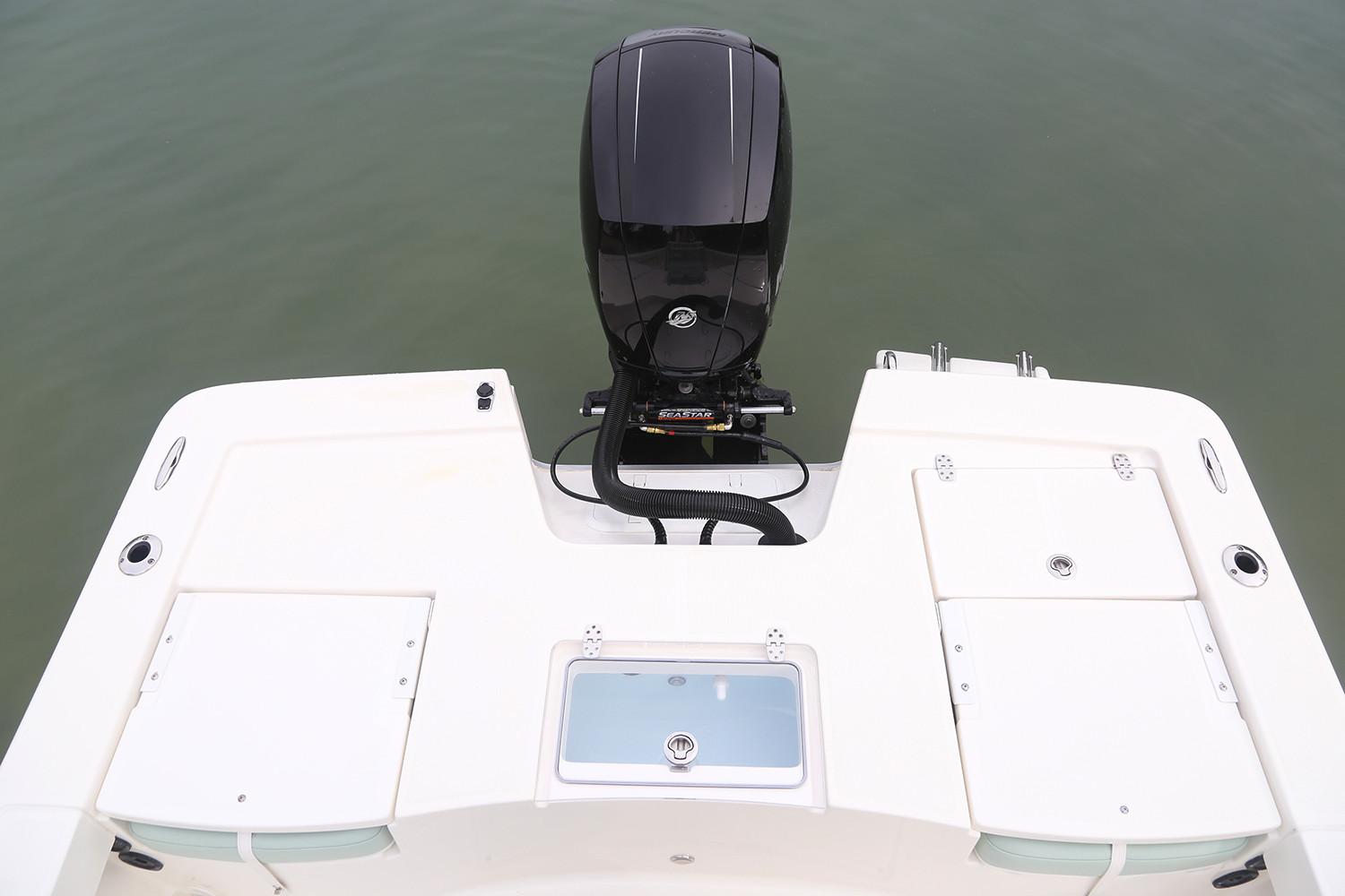 Used 2017 Sea Born FX22 Bay