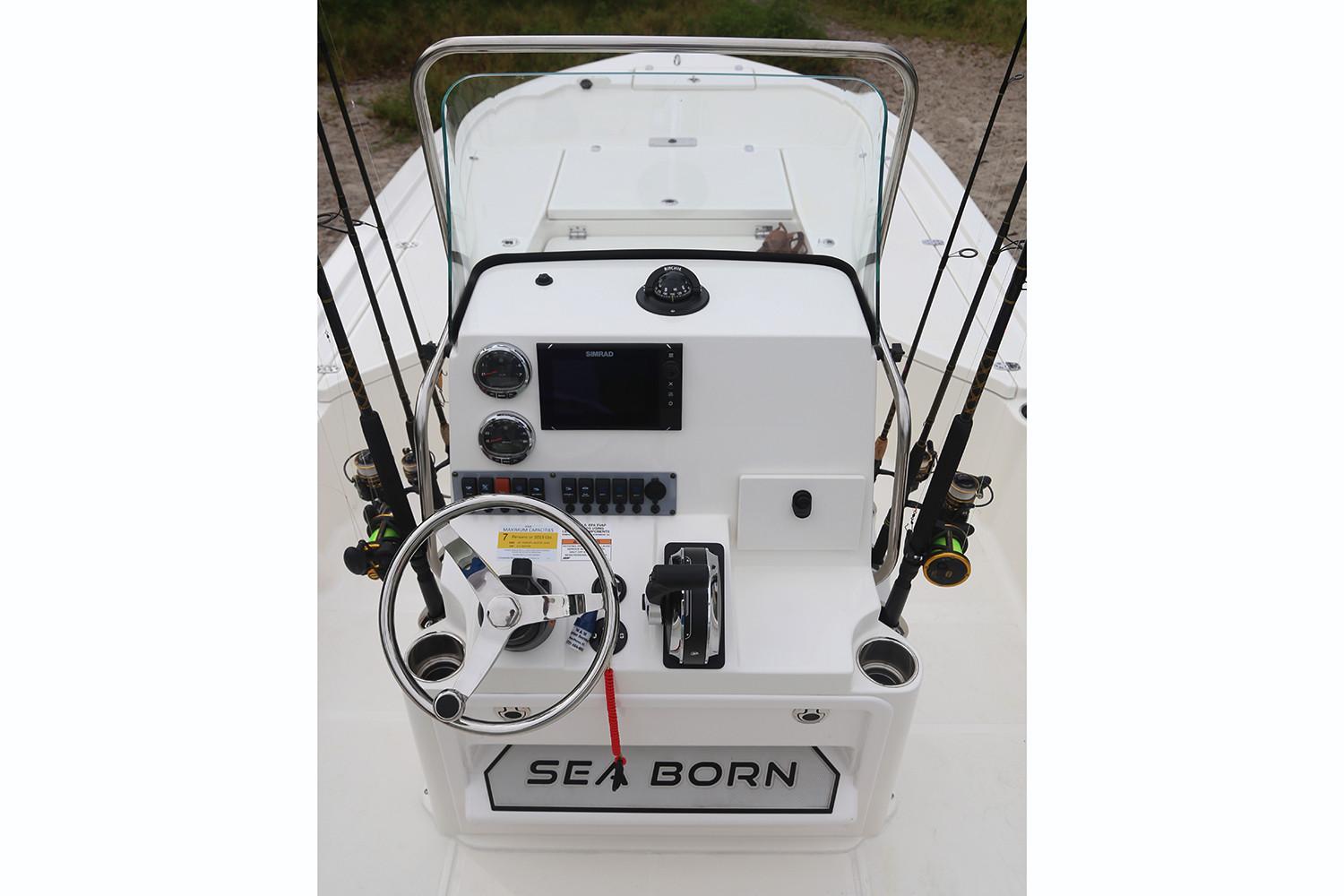 Used 2017 Sea Born FX22 Bay