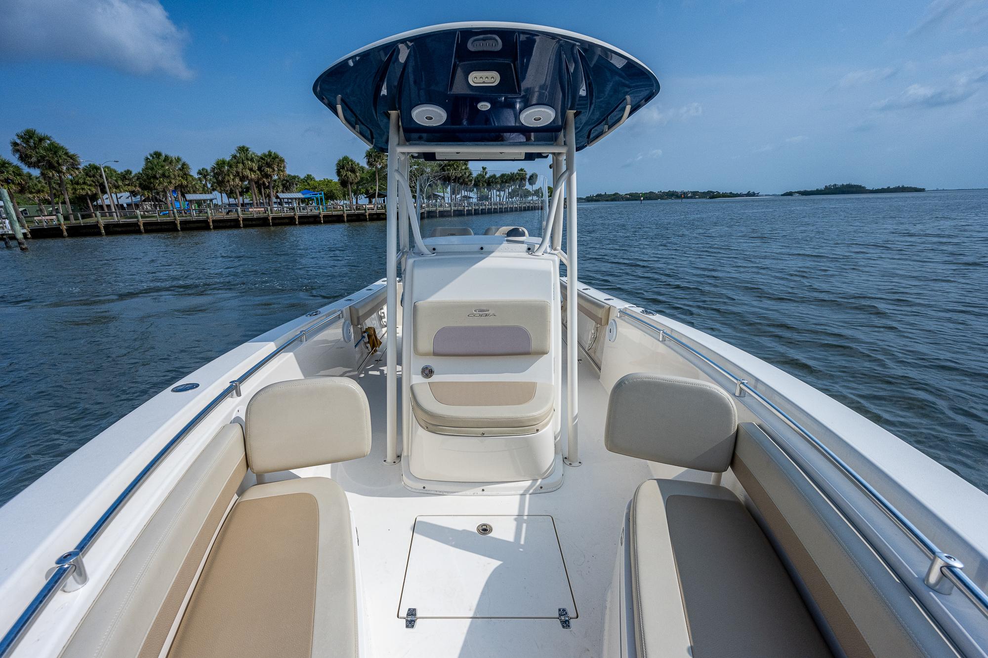 Used 2017 Cobia 261