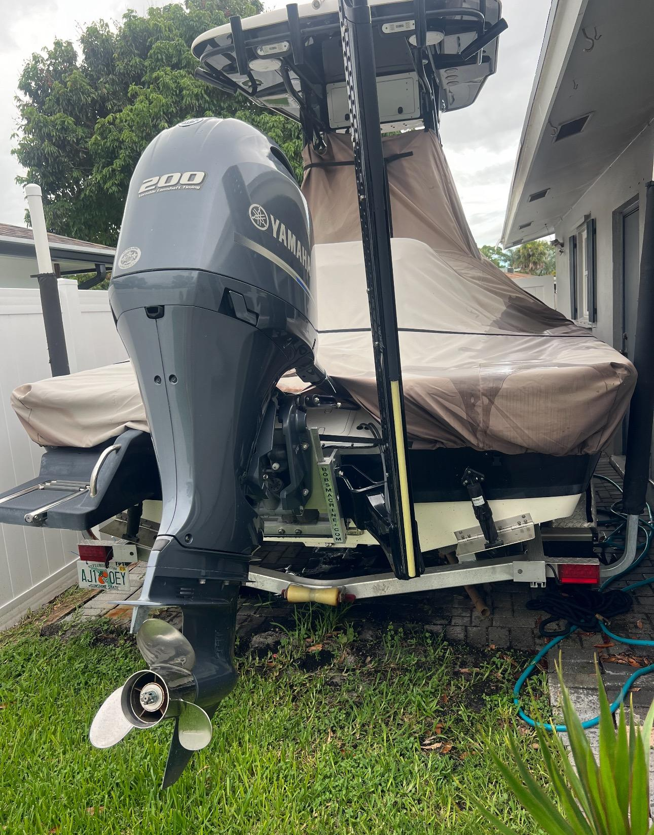 Used 2017 Sea Born FX22 Bay