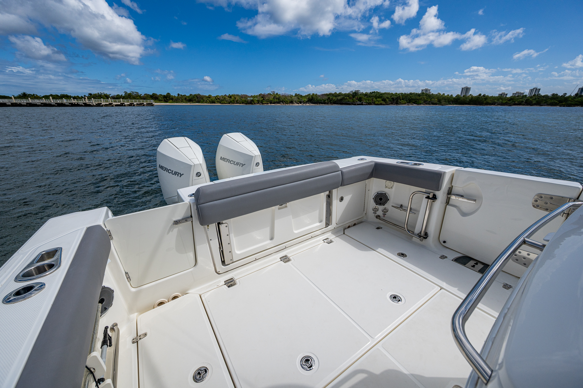 Used 33ft 2023 Boston Whaler 330 Outrage