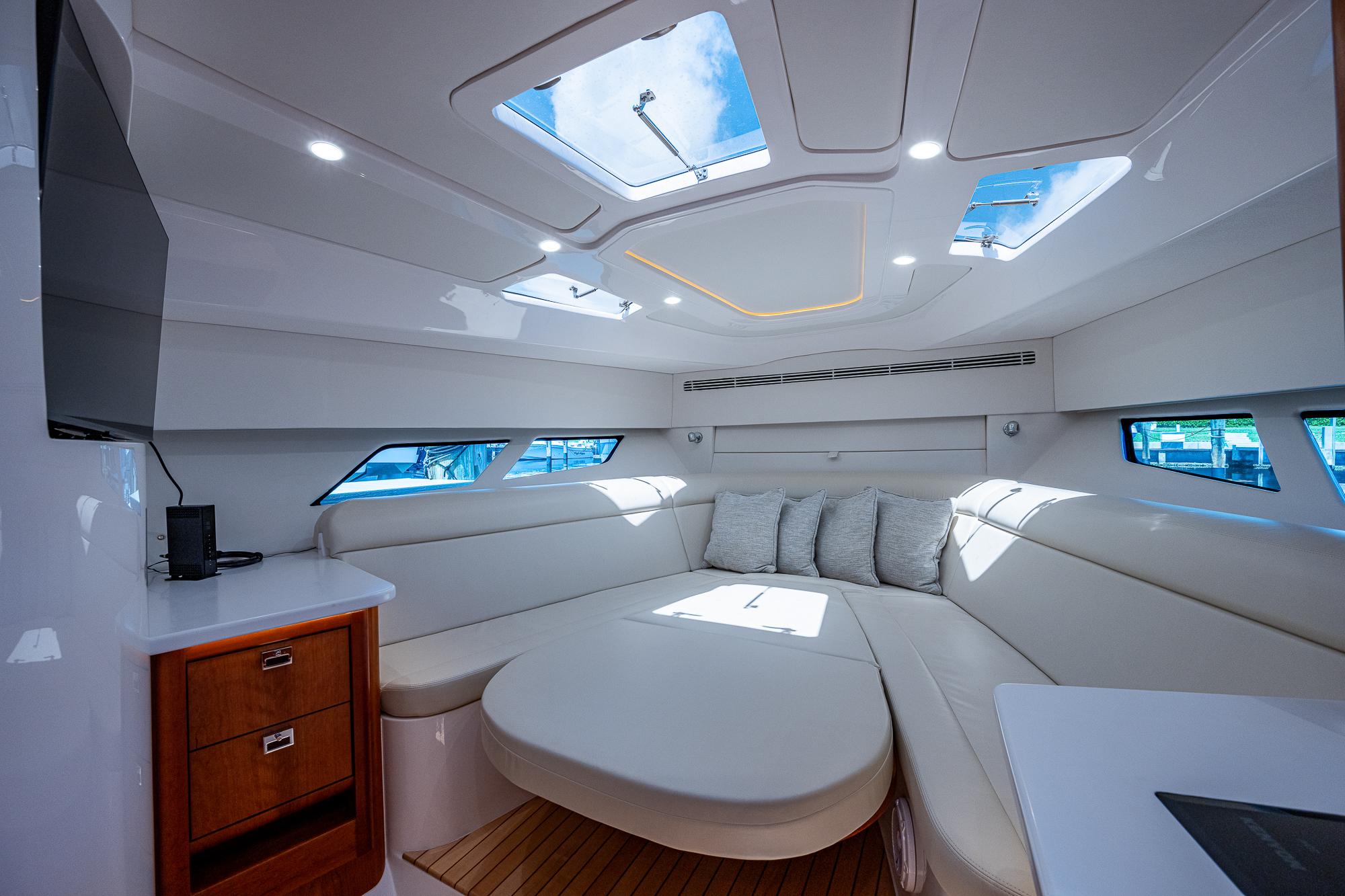 Used 2020 Intrepid 477 Evolution