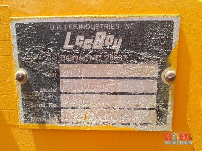 Used Item 0279 : 2001 Leeboy L1000R Asphalt Paver
