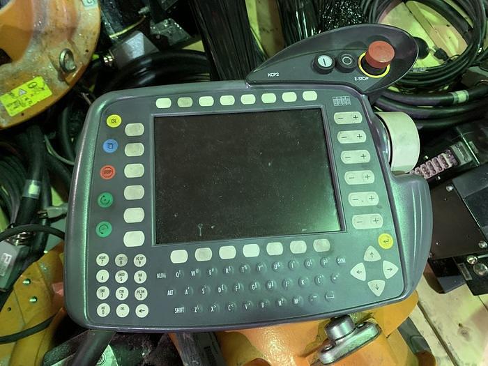 Used 2006 KUKA KR6 ARC 6 AXIS CNC ROBOT