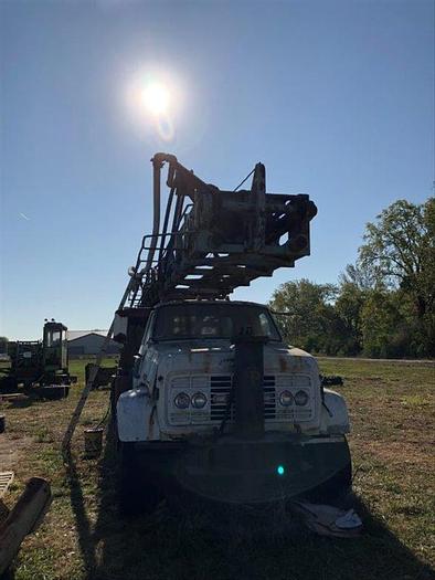 Used 0 Chicago Pneumatic 650W Drill Rig