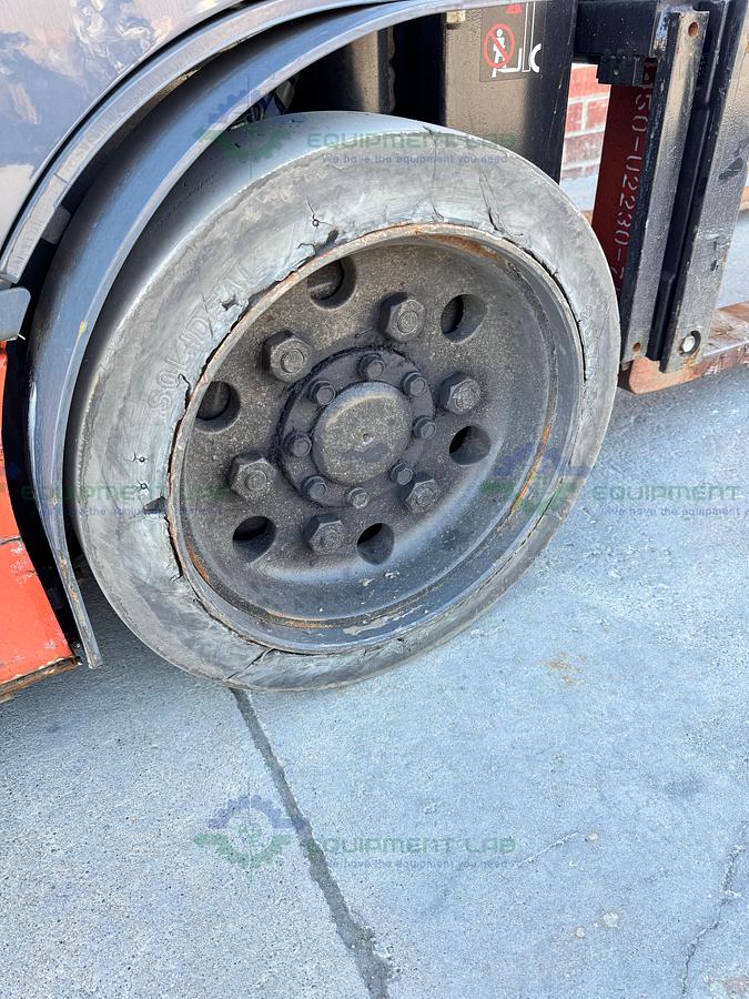 Used Toyota 8FBCU25 Electric Forklift 5000 lbs Capacity 4 Stage Mast w/ Charger