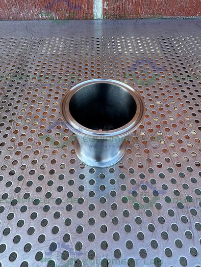 Used Unbranded Stainless Steel Reducer 1 1/2" Sanitary to 2 1/2" Sanitary Fittings